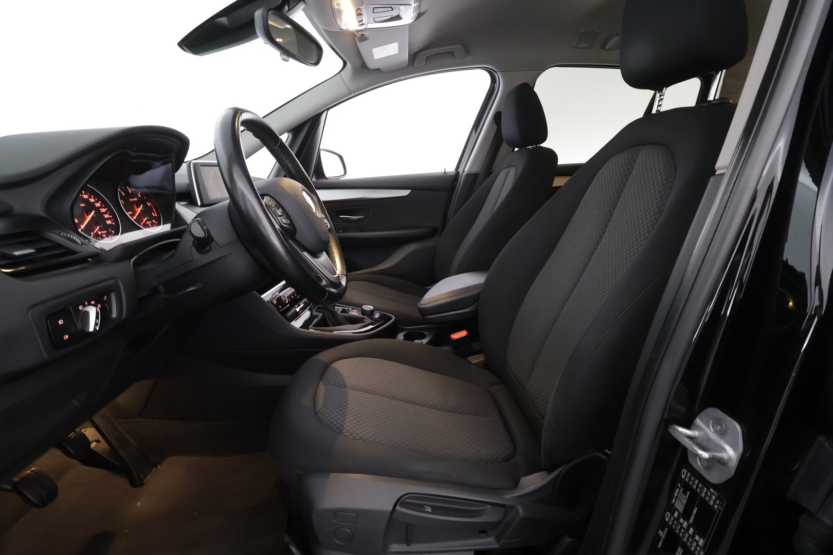 BMW 216 2018
