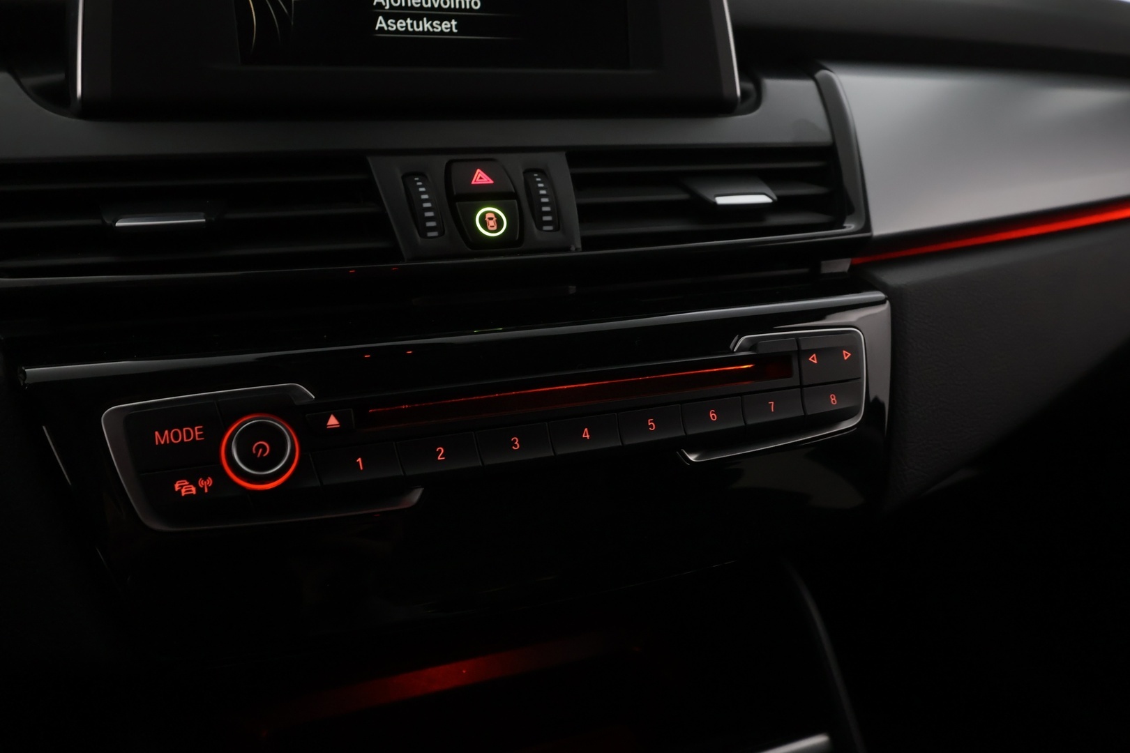 BMW 216 2018