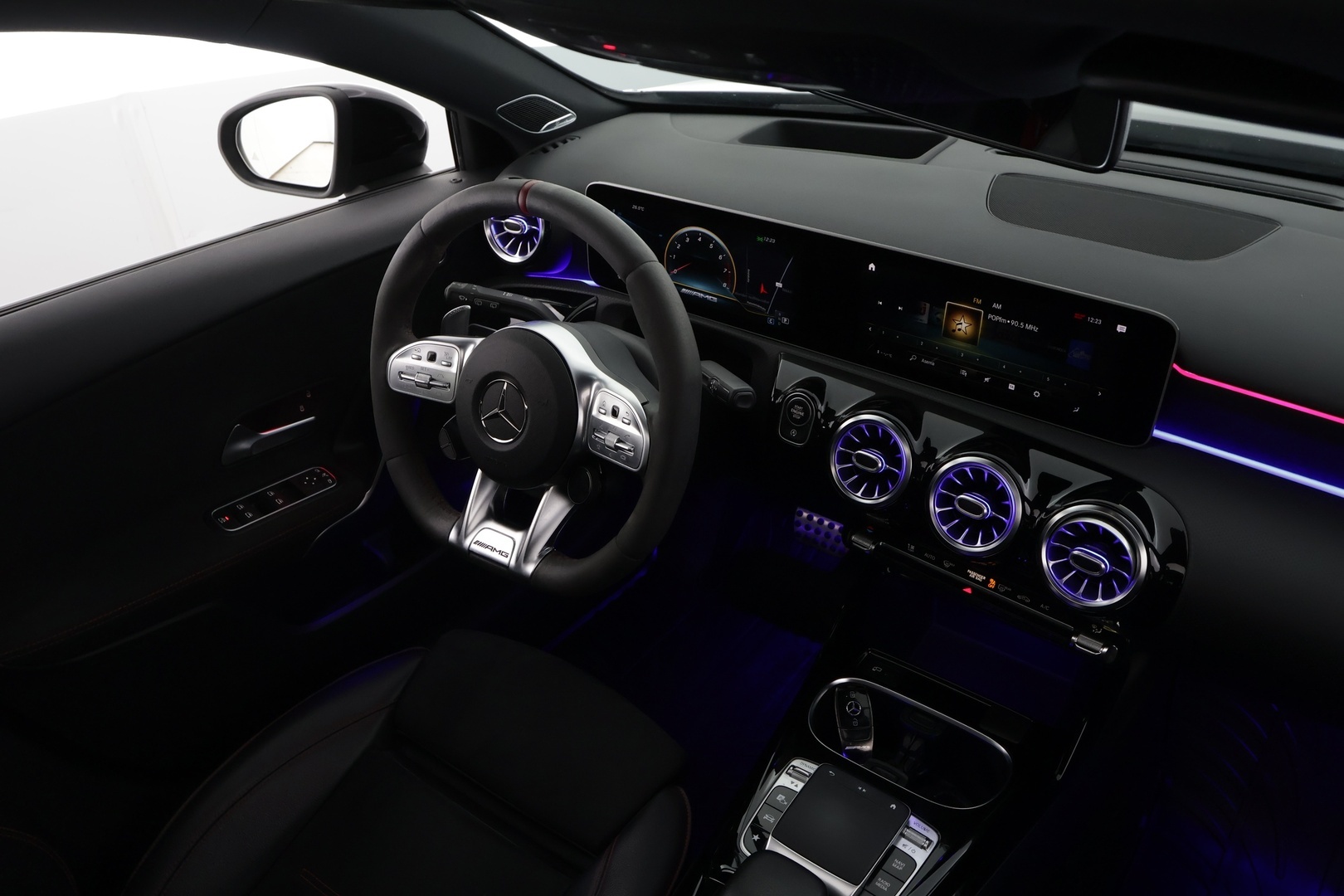 MERCEDES-BENZ A 35 AMG 2019
