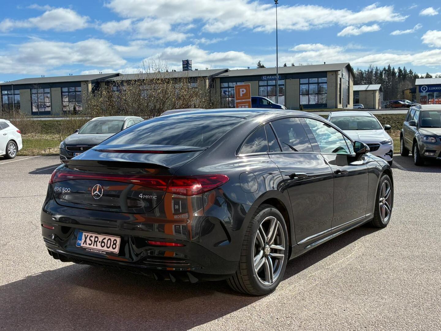 MERCEDES-BENZ EQE 2023