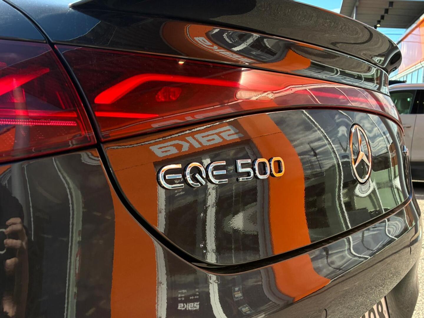 MERCEDES-BENZ EQE 2023