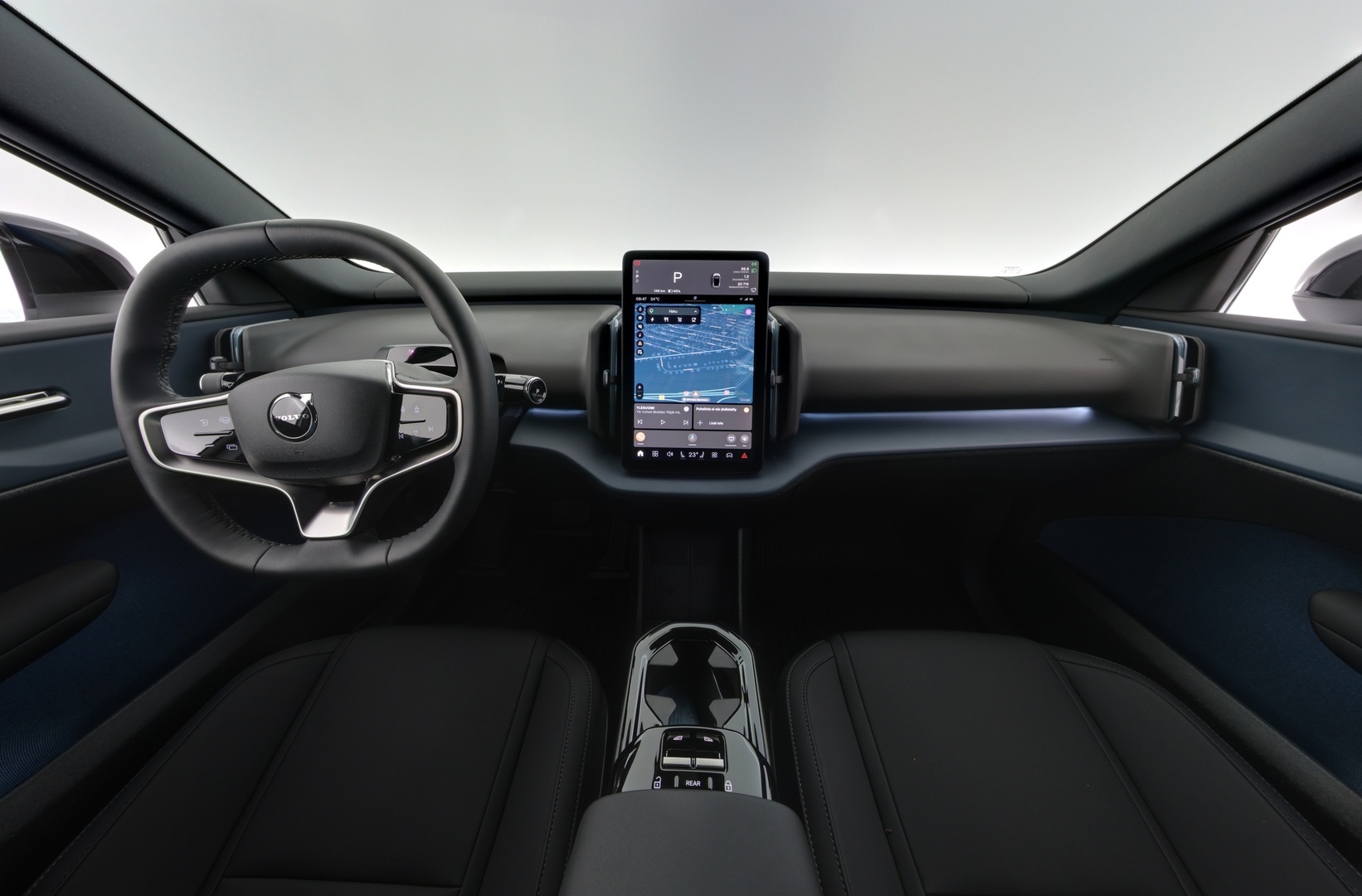 VOLVO EX30 2024