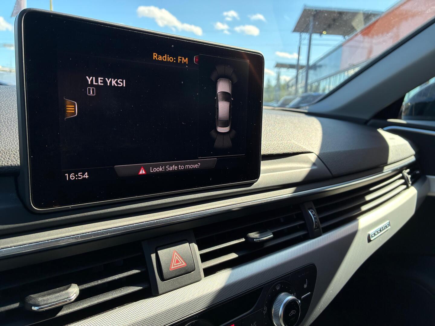 AUDI A4 2017