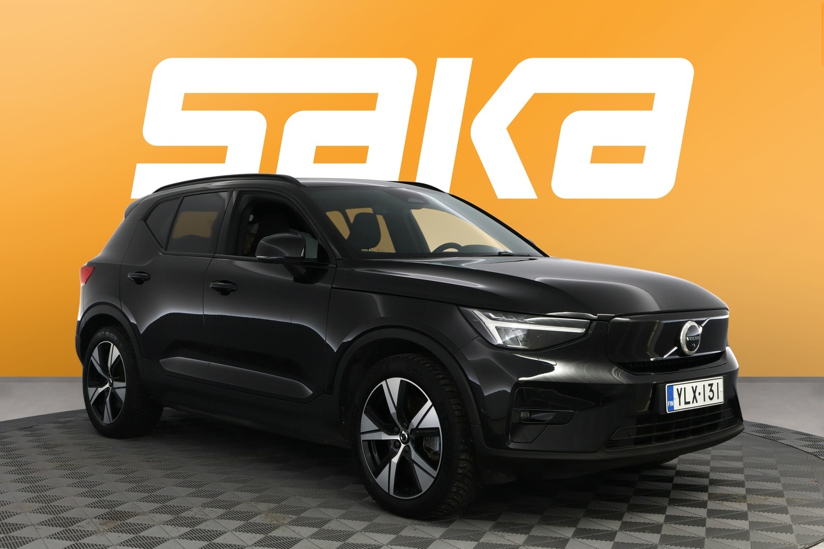 VOLVO XC40 2023
