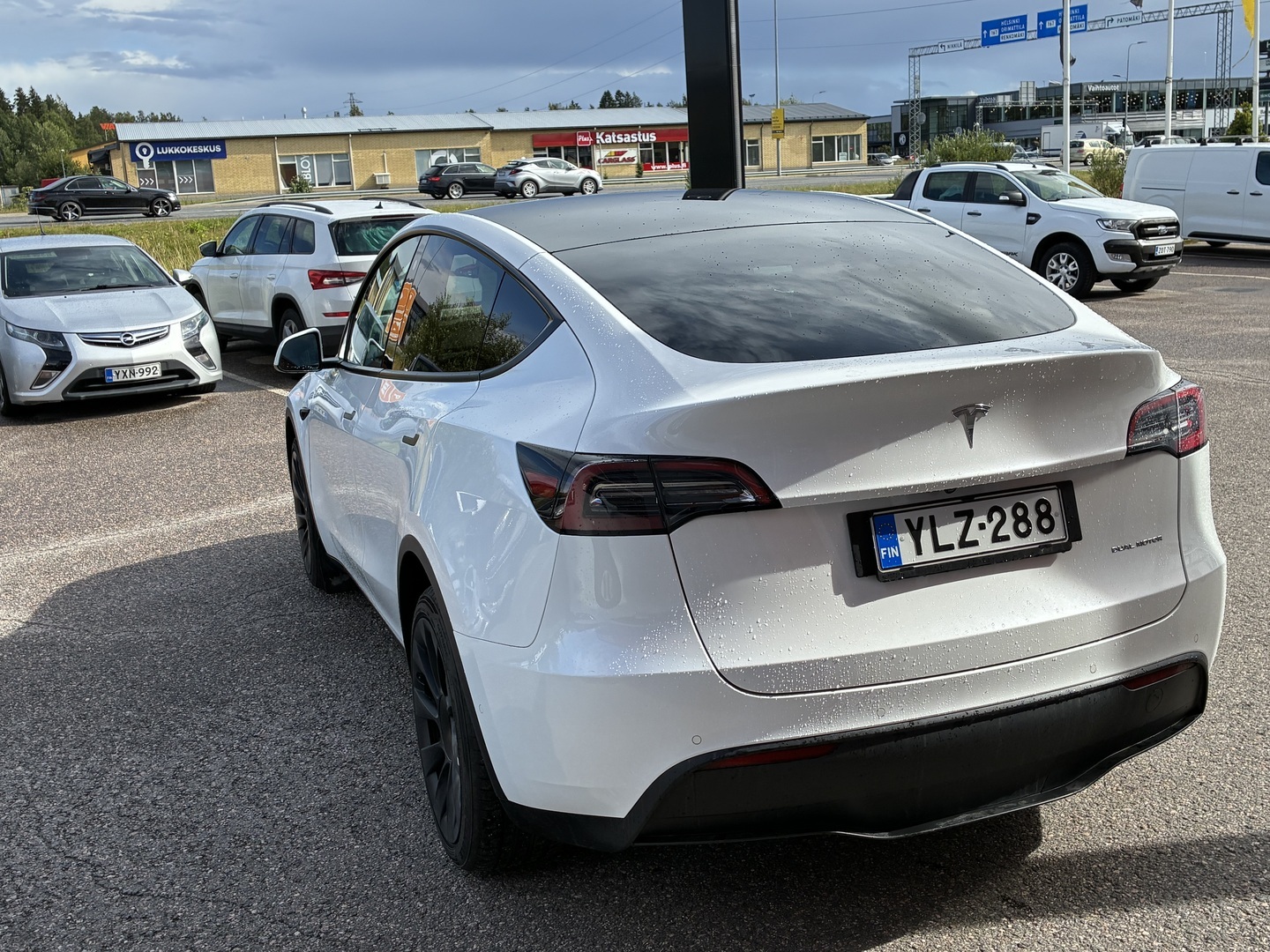 TESLA Model Y 2022