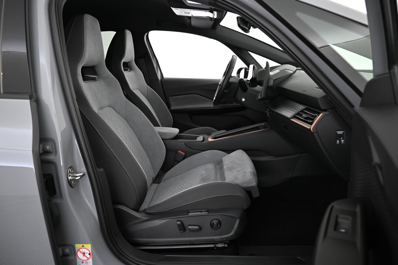 CUPRA Born 2025