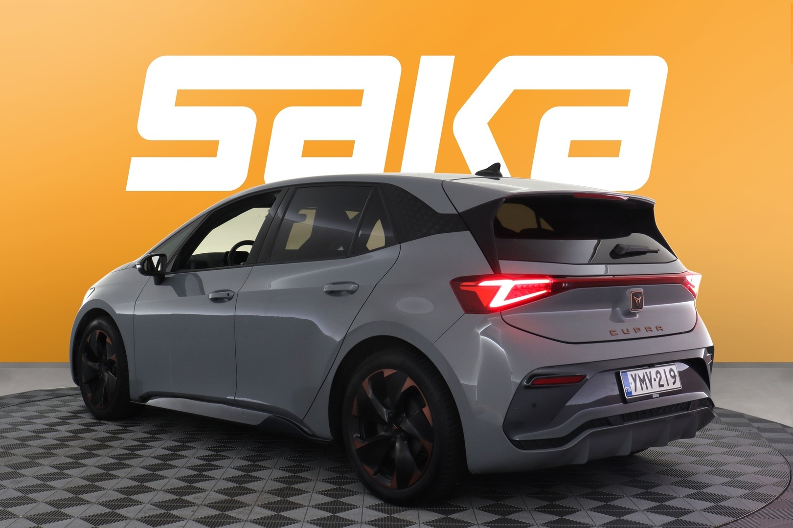 CUPRA Born 2025