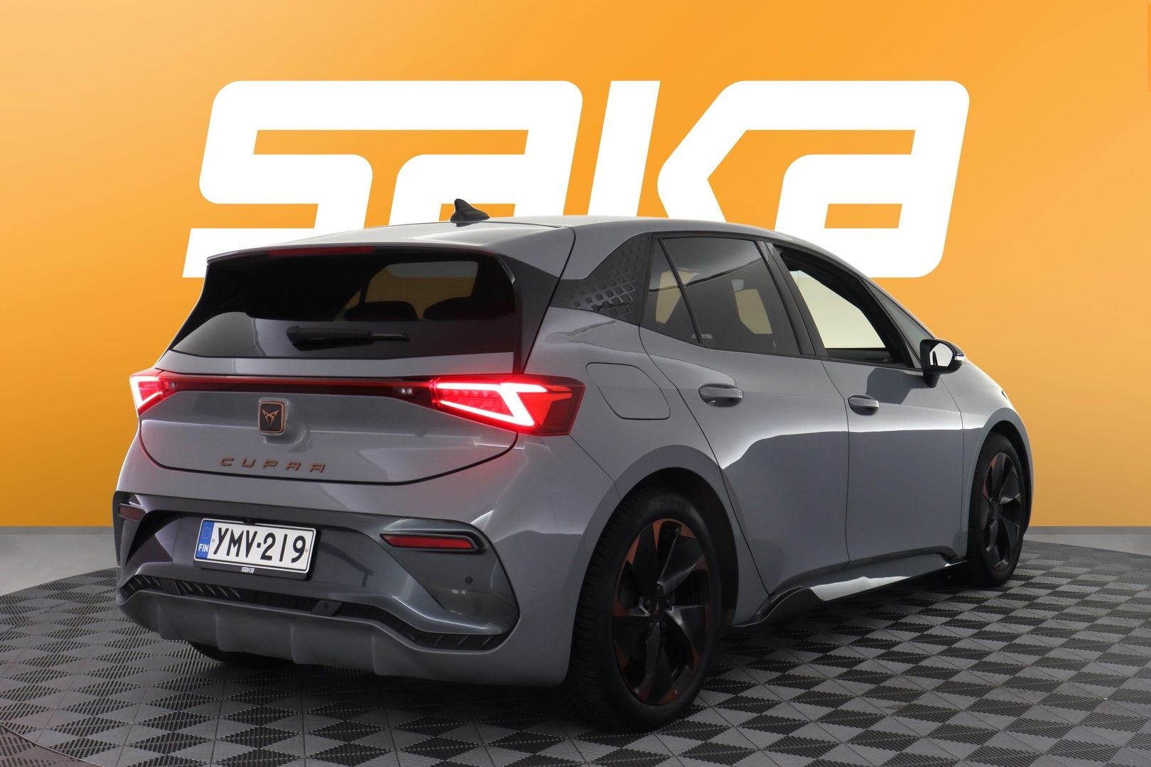 CUPRA Born 2025