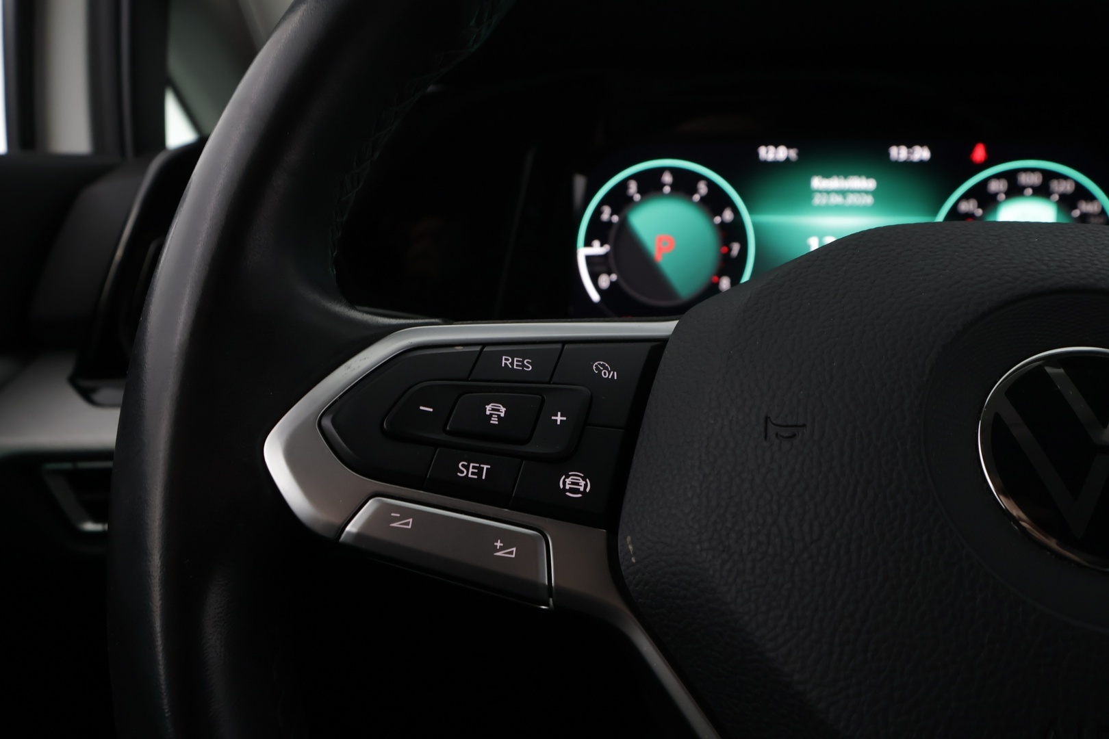 VOLKSWAGEN Golf 2021
