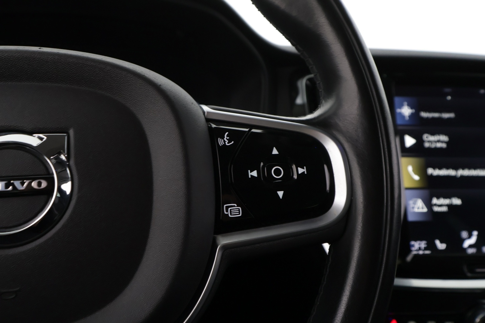 VOLVO V60 2019