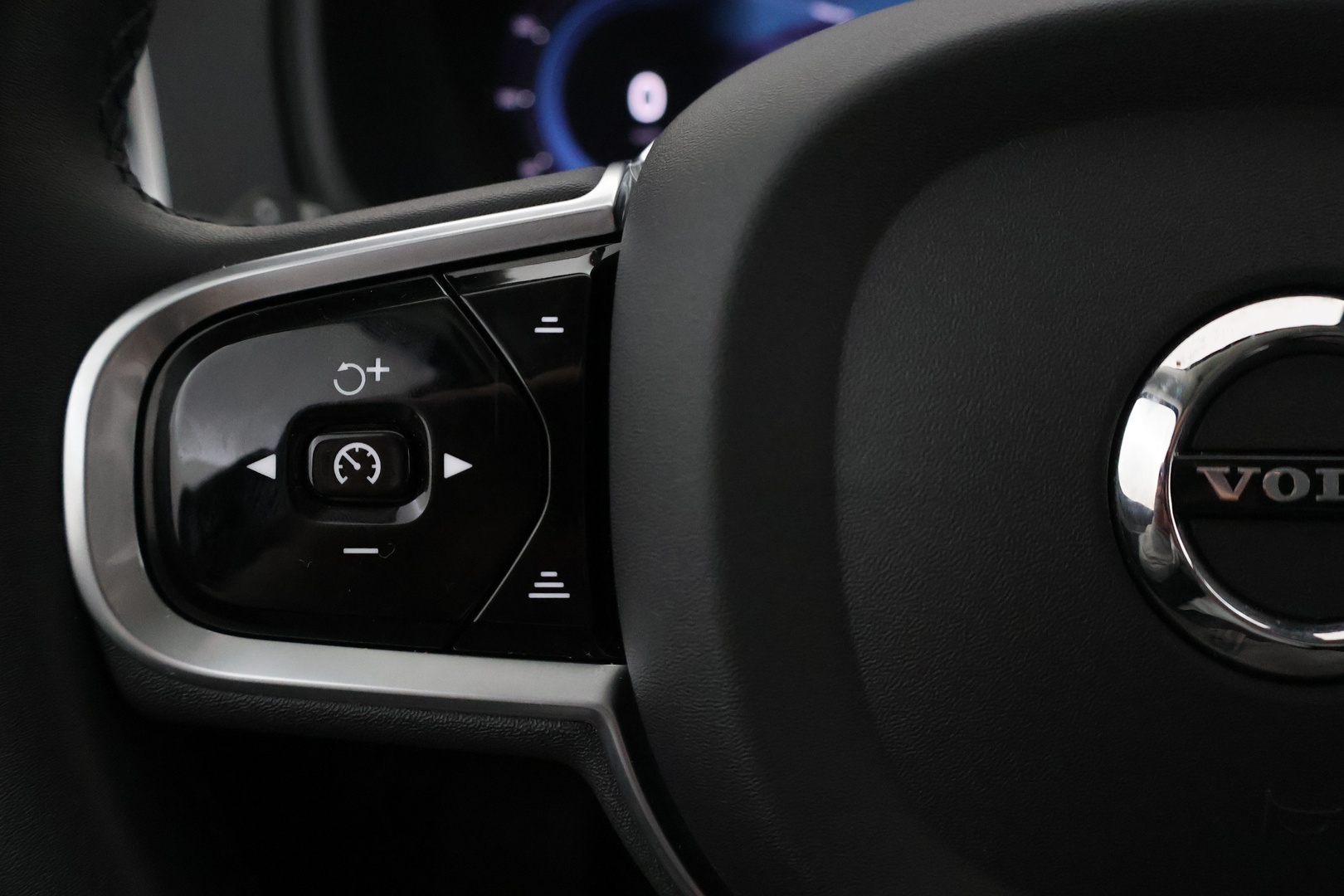 VOLVO XC90 2022