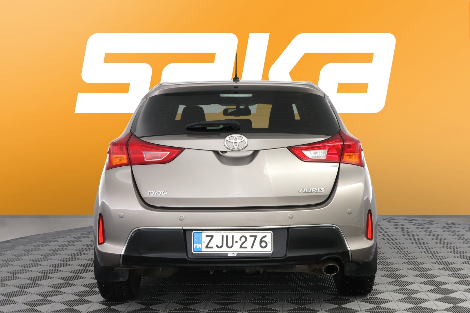 TOYOTA Auris 2013