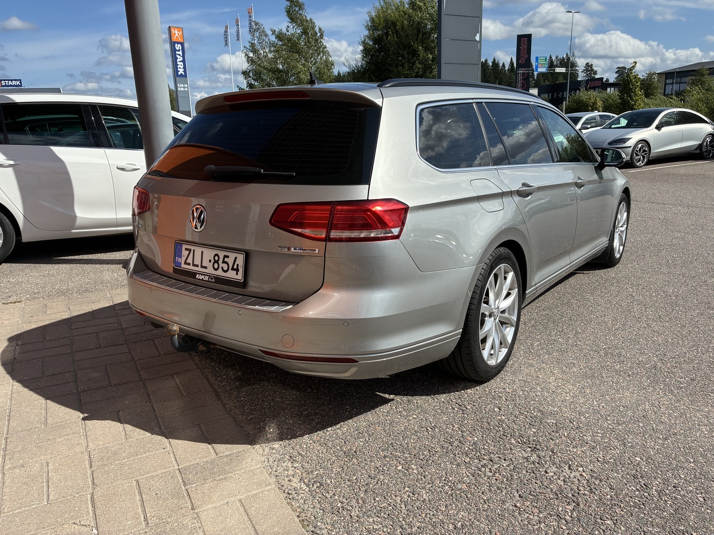 VOLKSWAGEN Passat 2017
