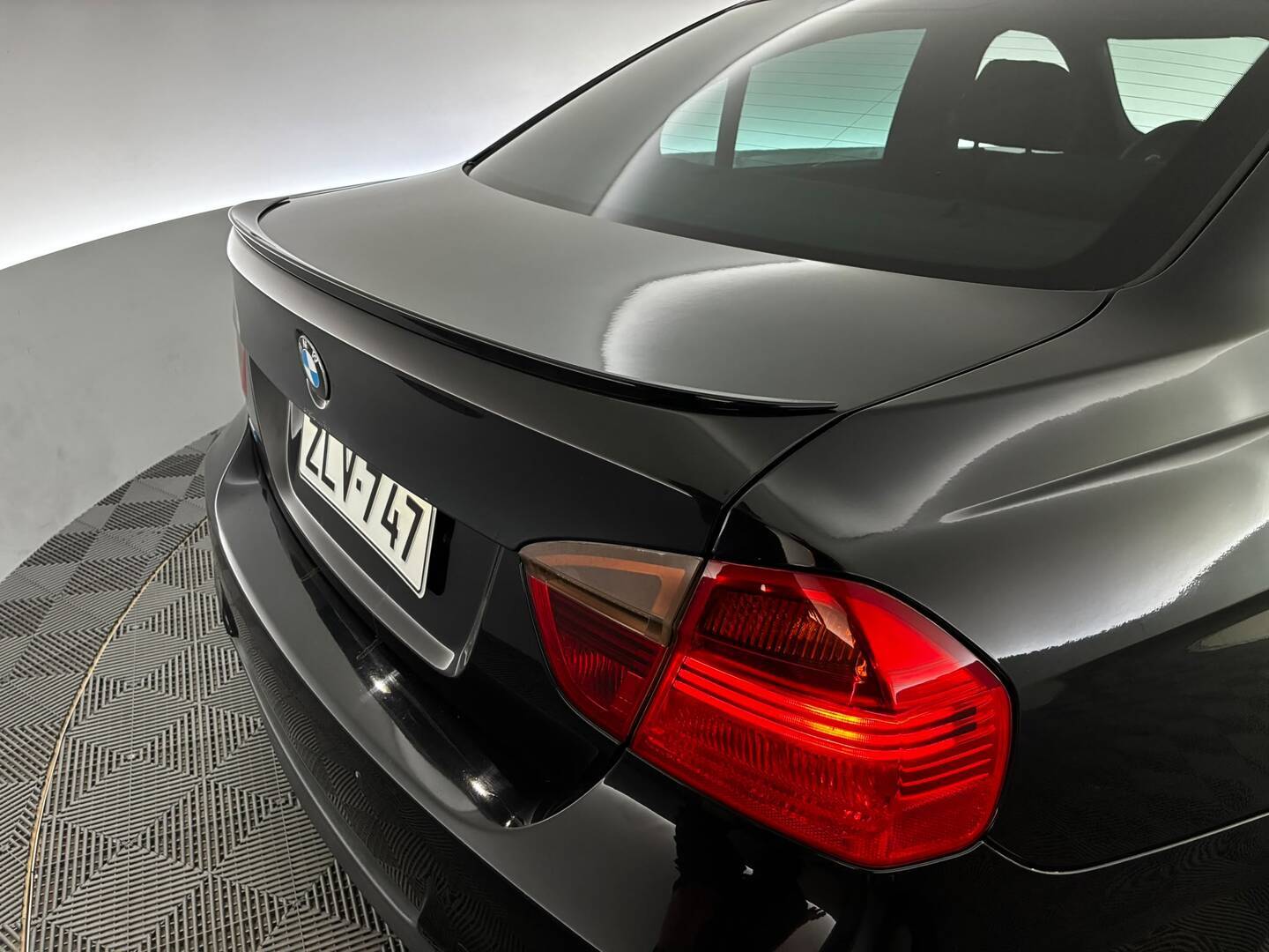 BMW 325 2008