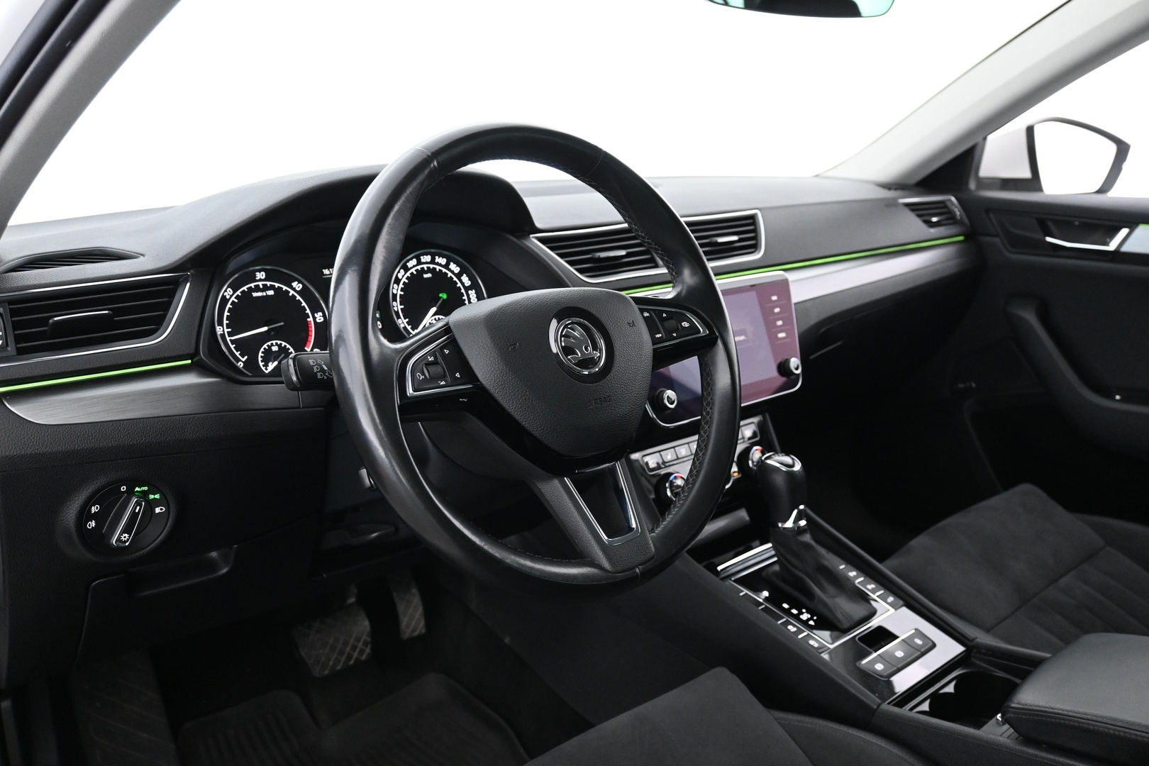 SKODA Superb 2019