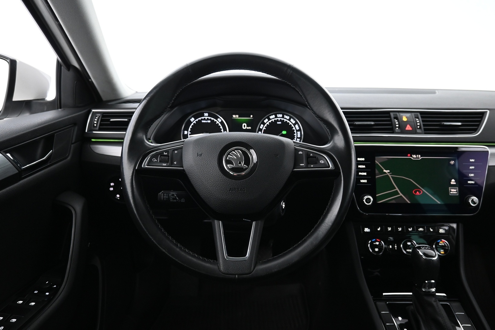 SKODA Superb 2019