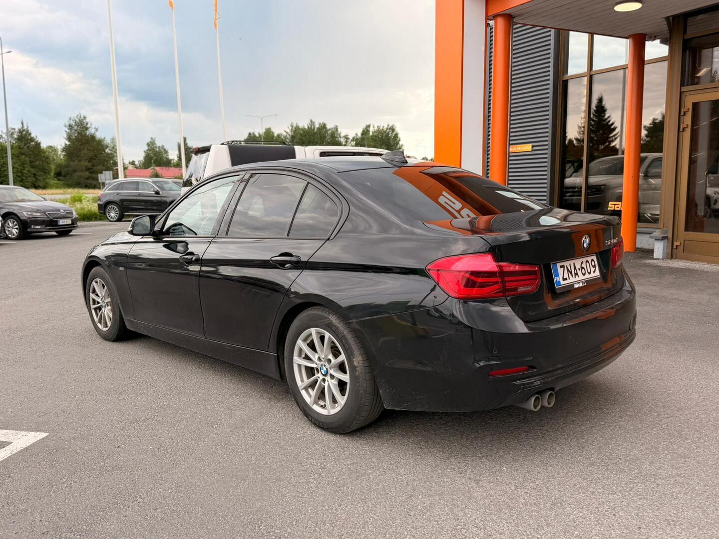 BMW 320 2017