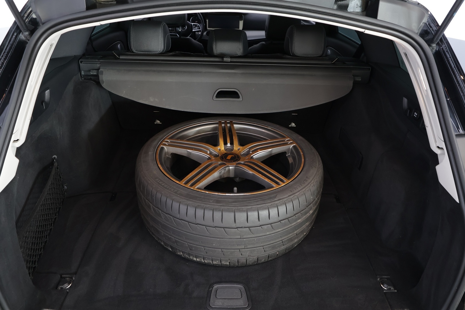 MERCEDES-BENZ E 2018