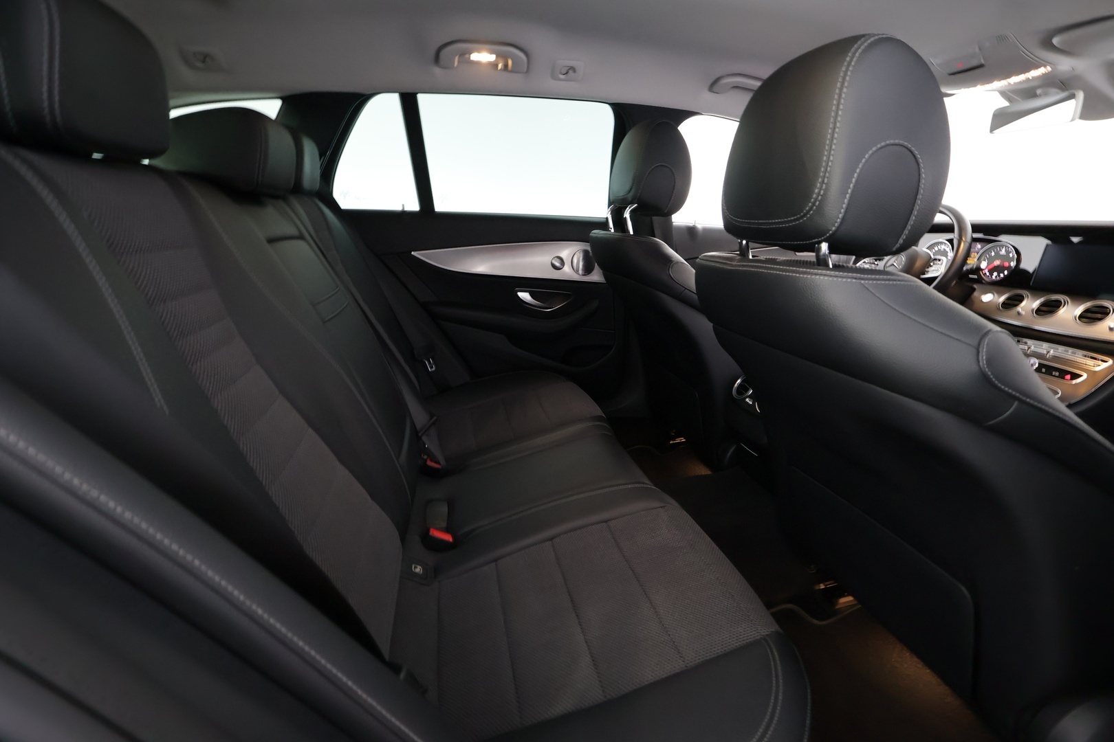 MERCEDES-BENZ E 2018