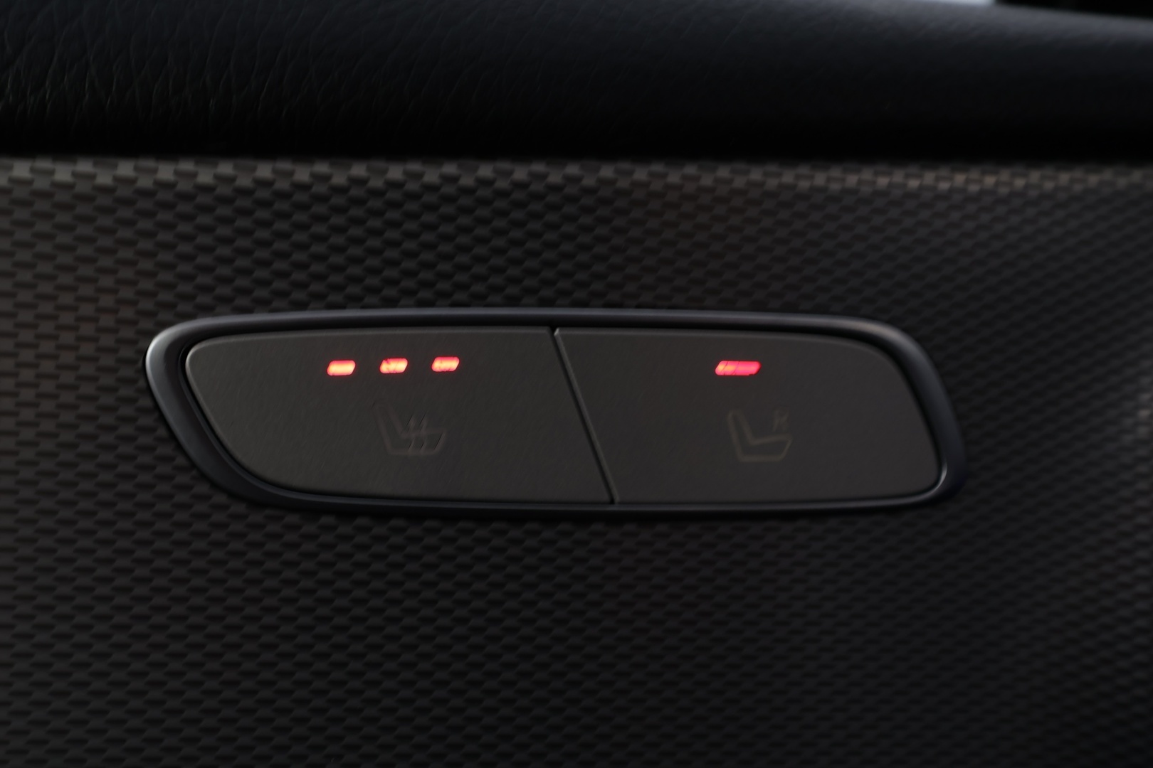 MERCEDES-BENZ E 2018