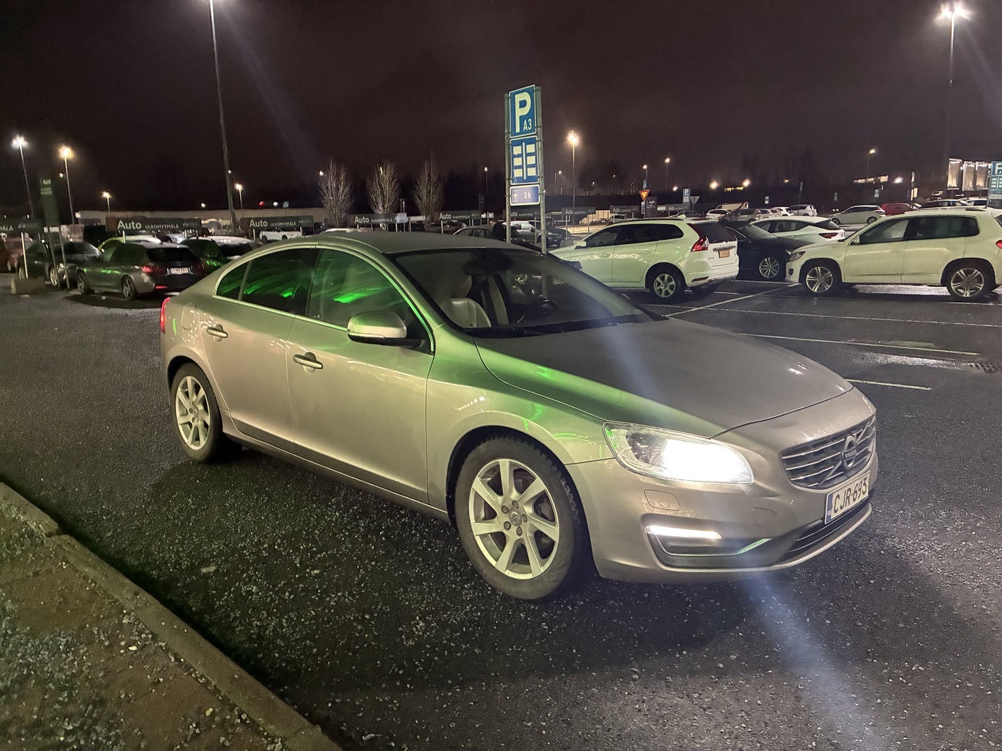 VOLVO S60 2015