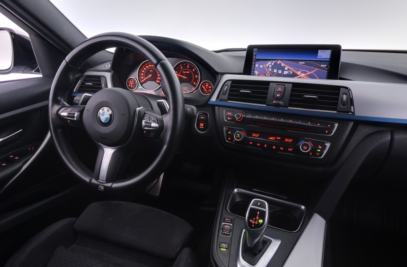 BMW 320 2013