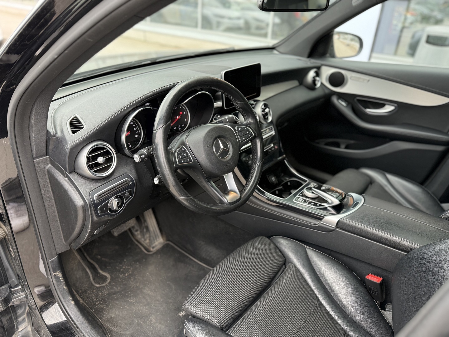 MERCEDES-BENZ GLC 2017