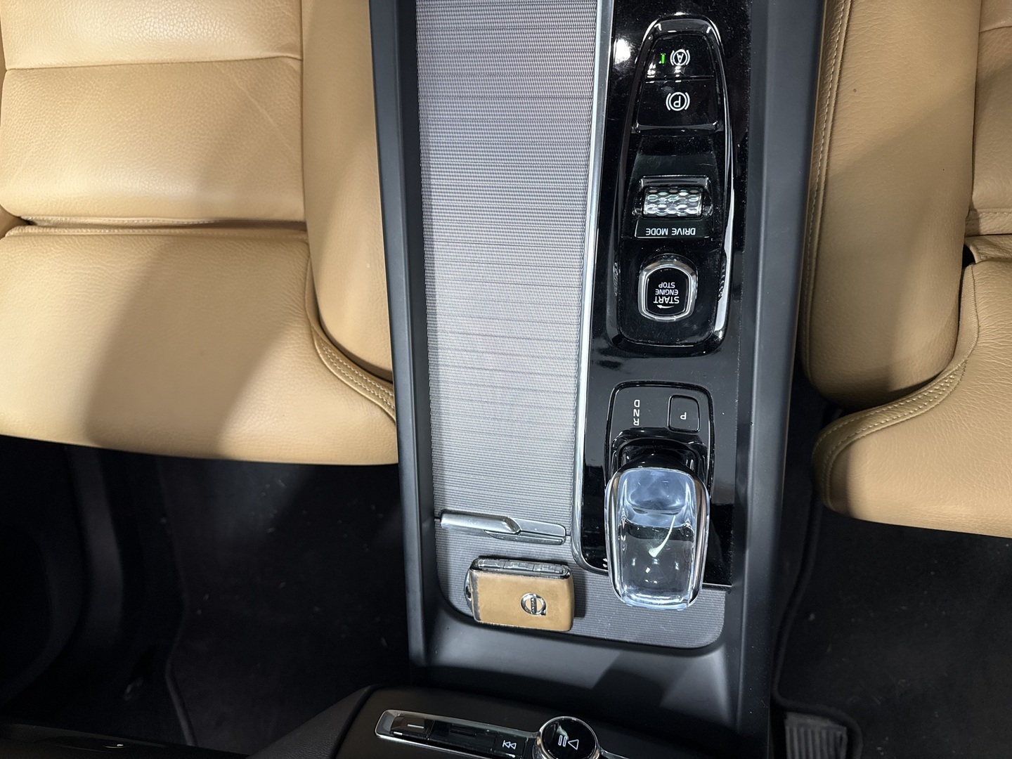 VOLVO XC60 2019