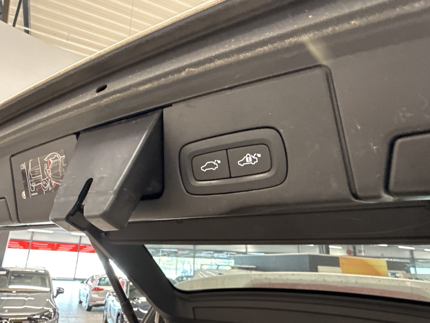 VOLVO XC60 2019