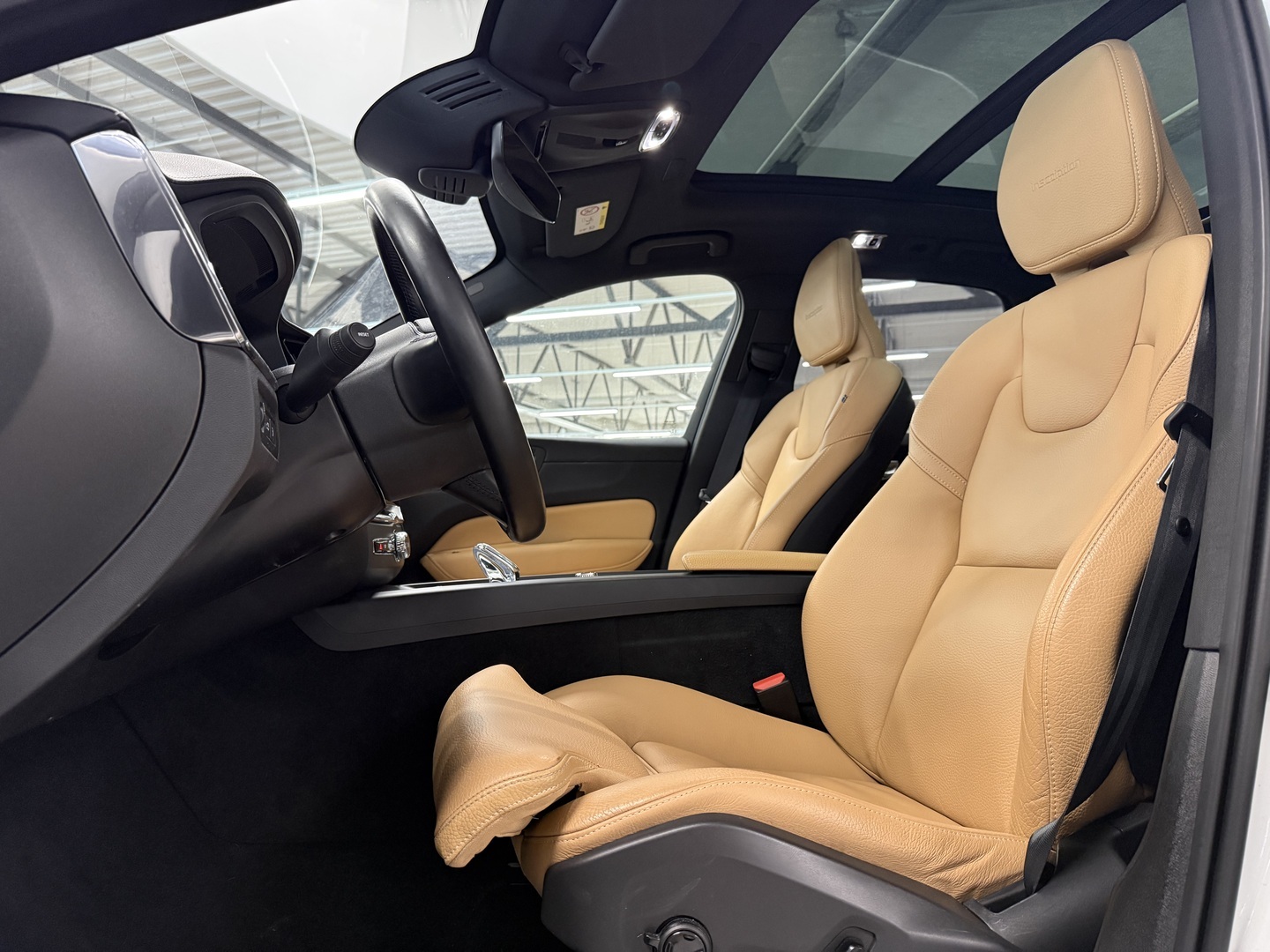 VOLVO XC60 2019
