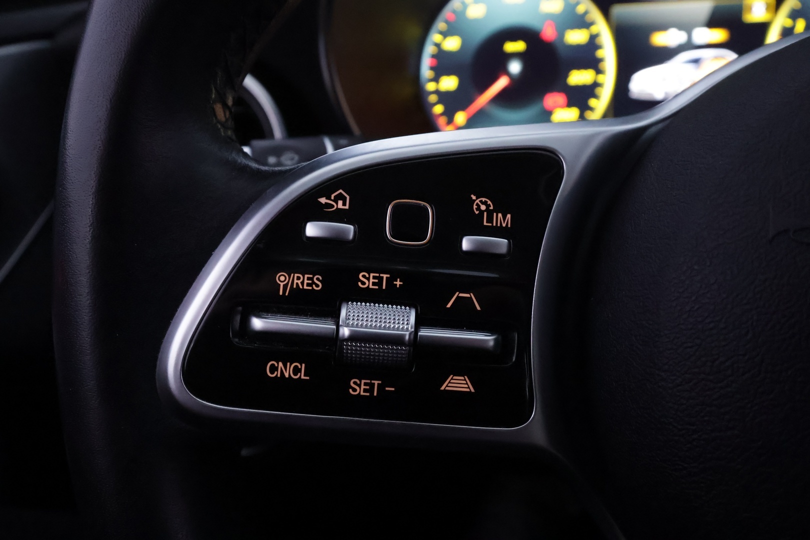 MERCEDES-BENZ C 2020