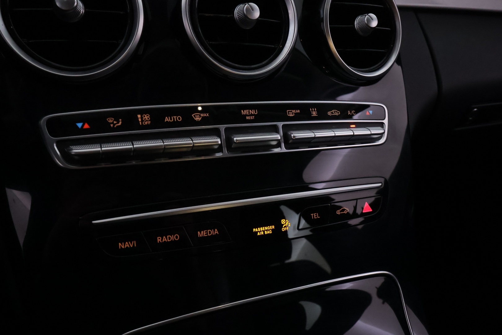 MERCEDES-BENZ C 2020
