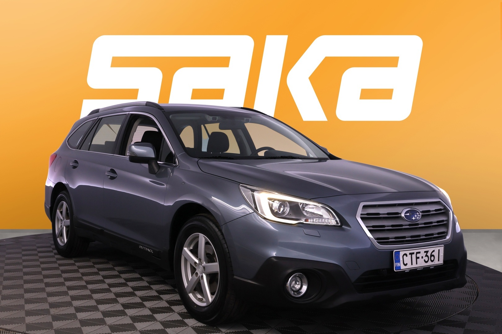 SUBARU Outback 2015
