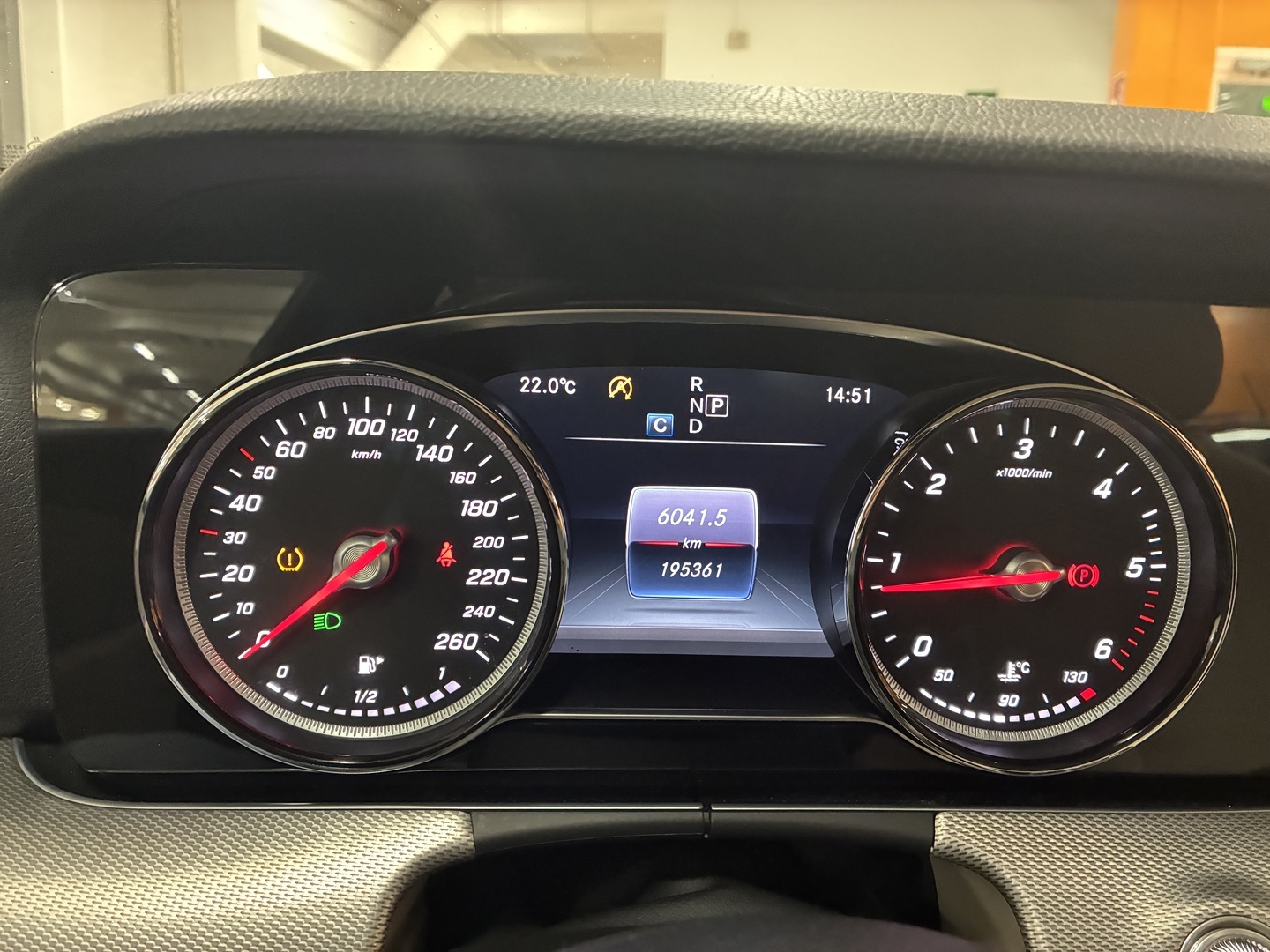 MERCEDES-BENZ E 2017