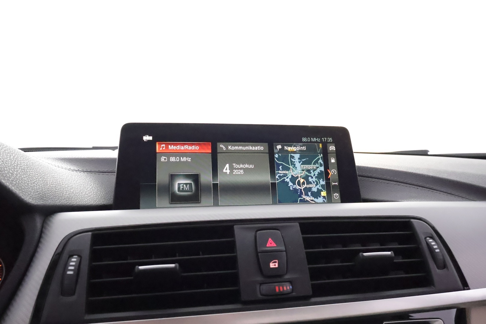 BMW 320 2019