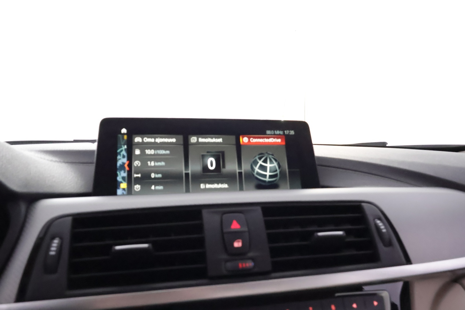 BMW 320 2019