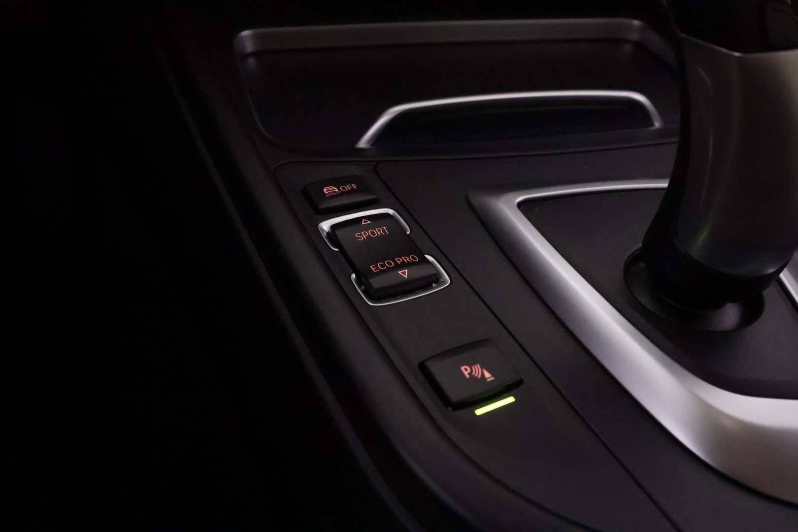 BMW 320 2019
