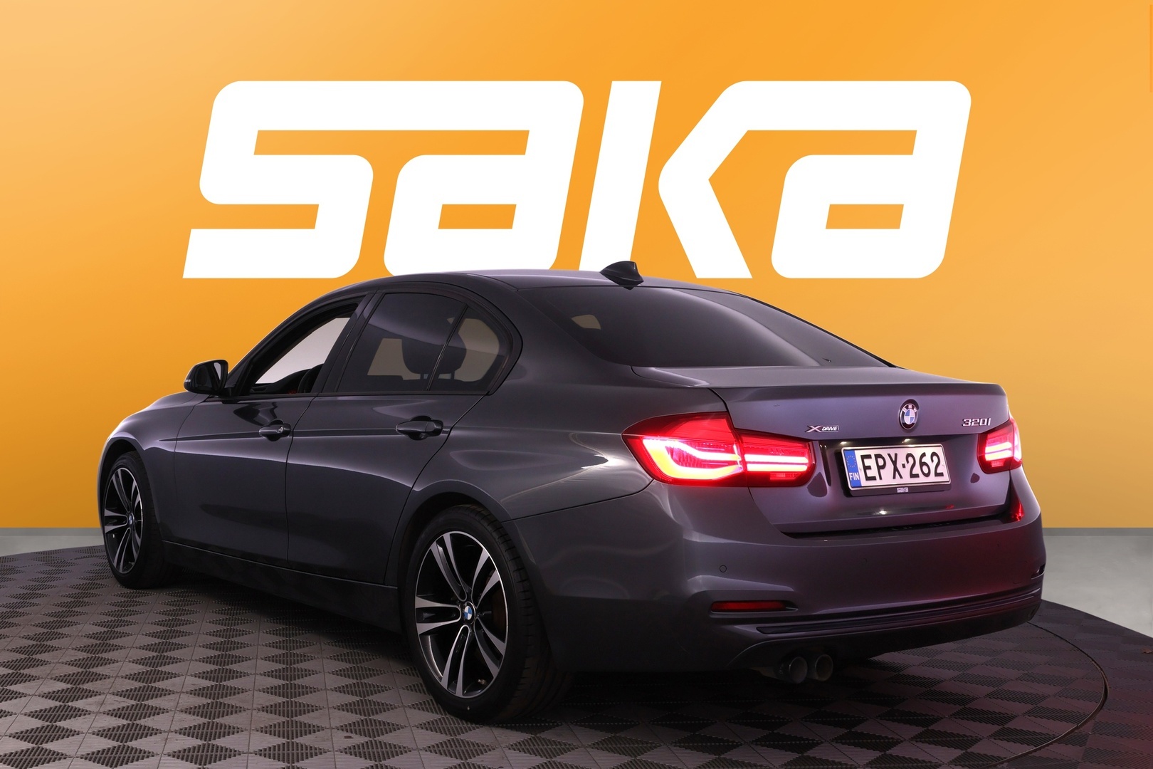 BMW 320 2019