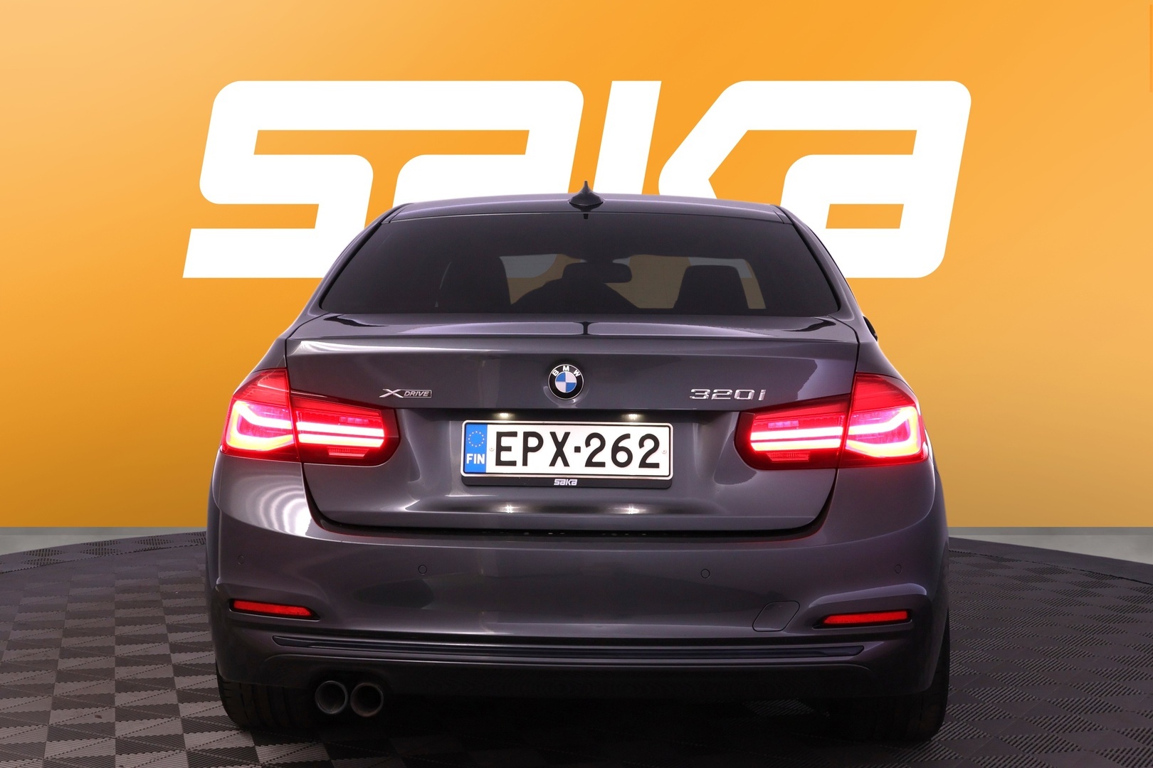BMW 320 2019