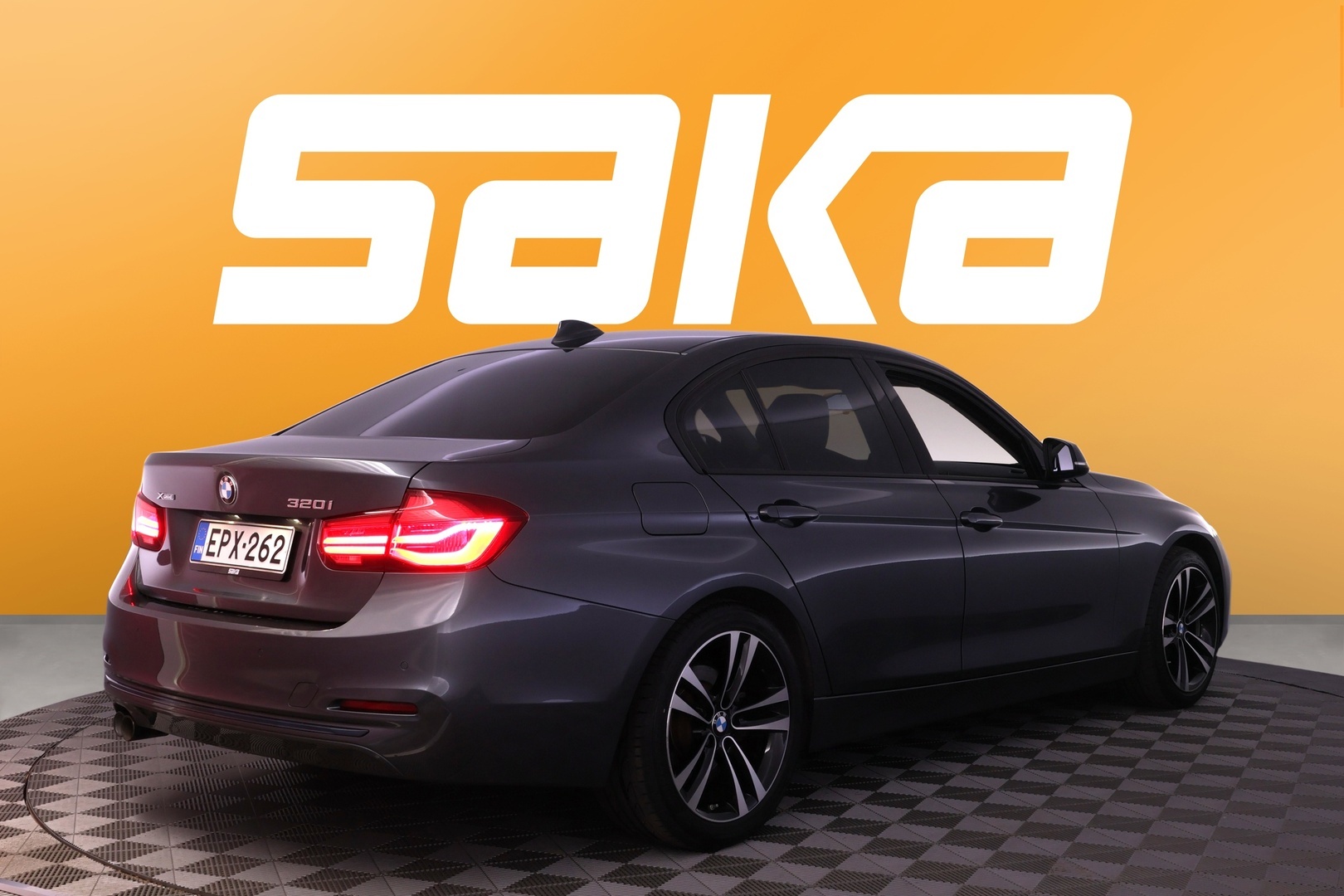 BMW 320 2019