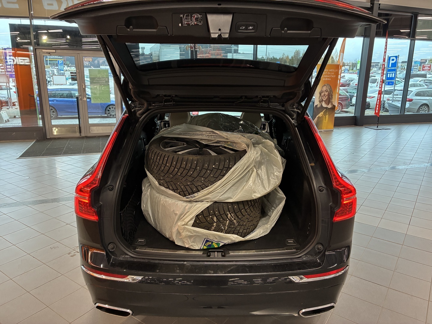 VOLVO XC60 2021