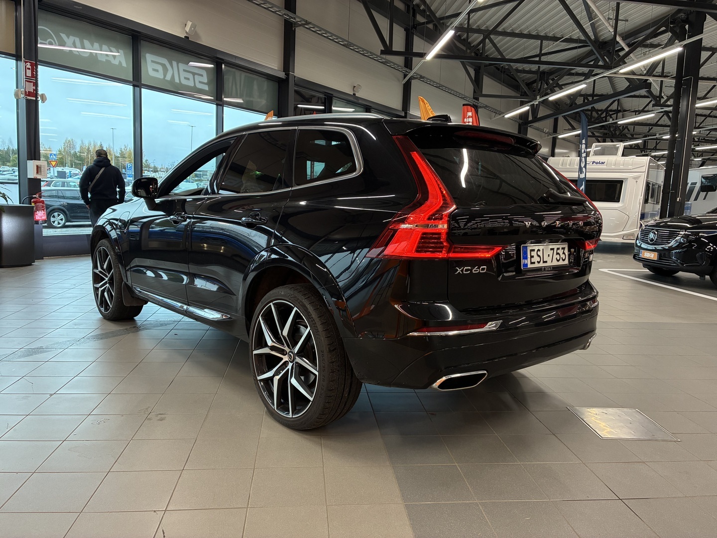 VOLVO XC60 2021