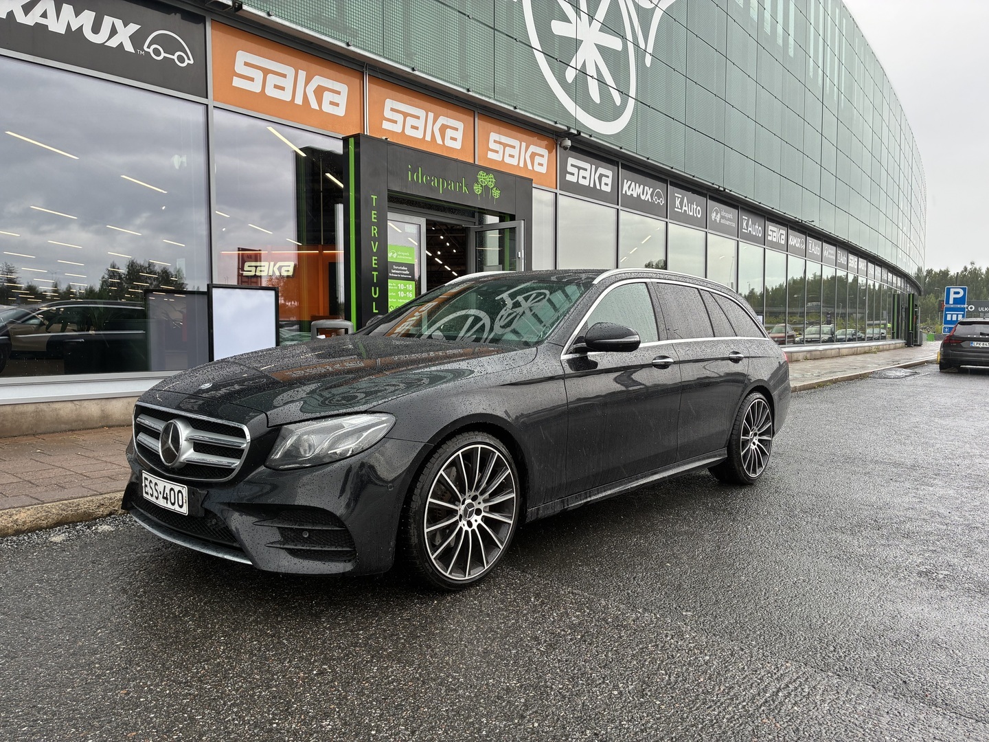 MERCEDES-BENZ E 2017