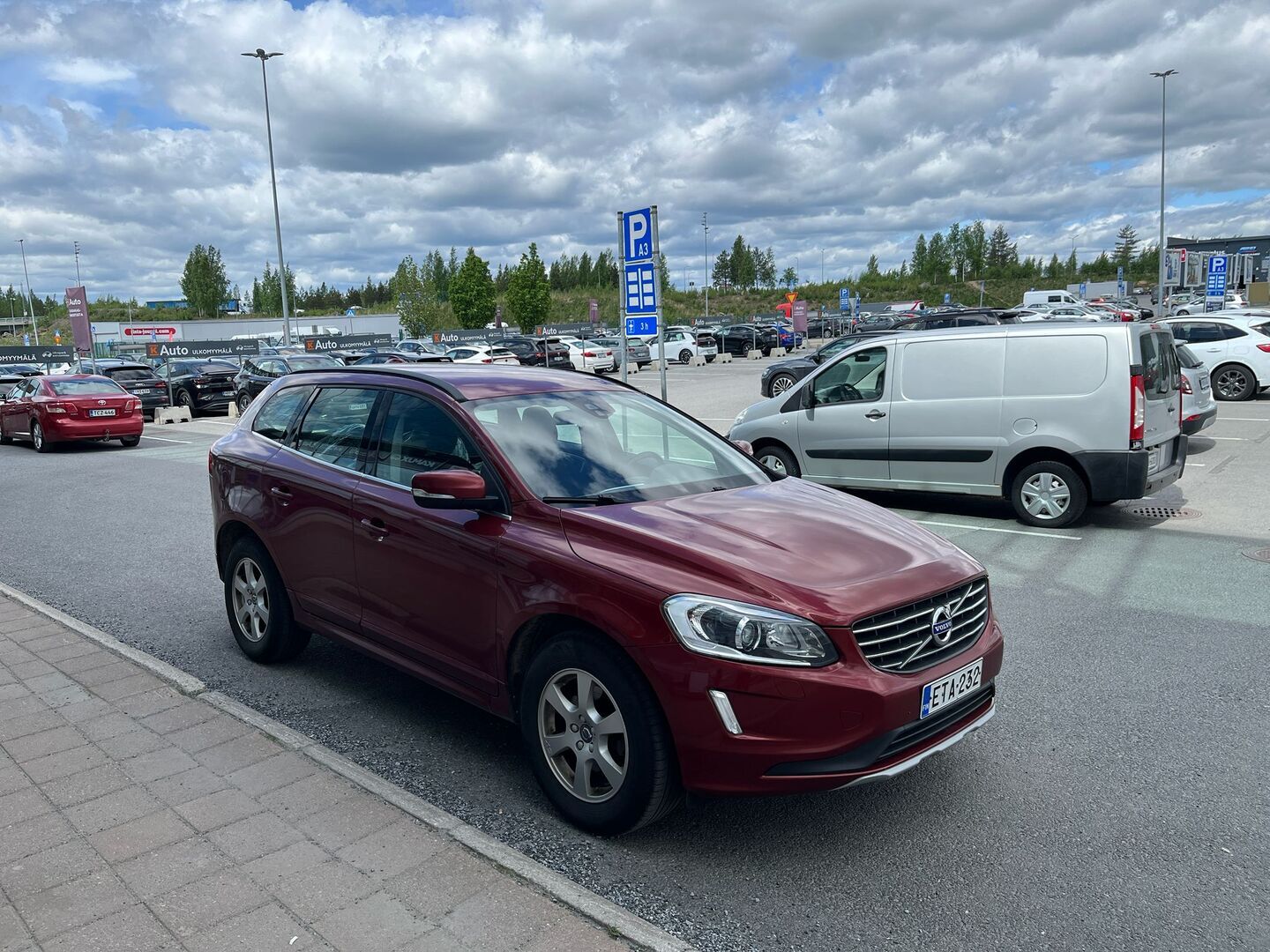 VOLVO XC60 2016