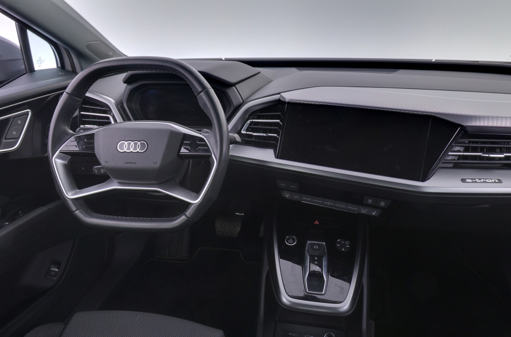 AUDI Q4 e-tron 2023