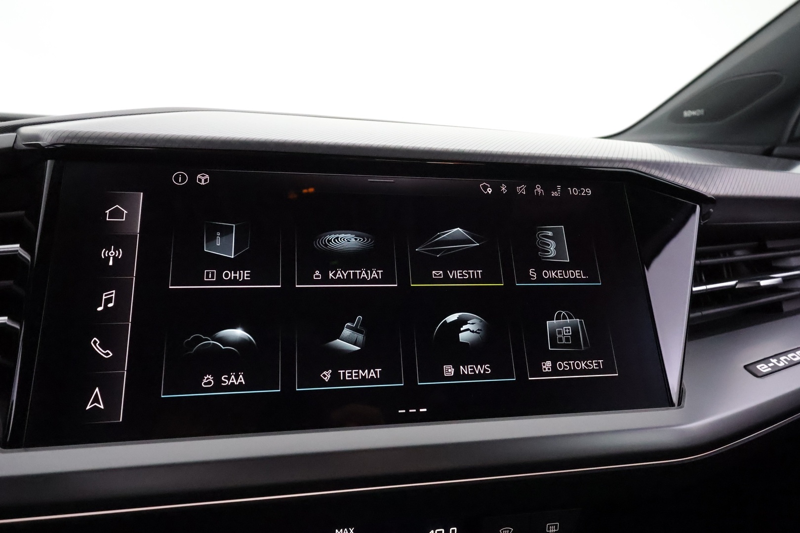 AUDI Q4 e-tron 2023