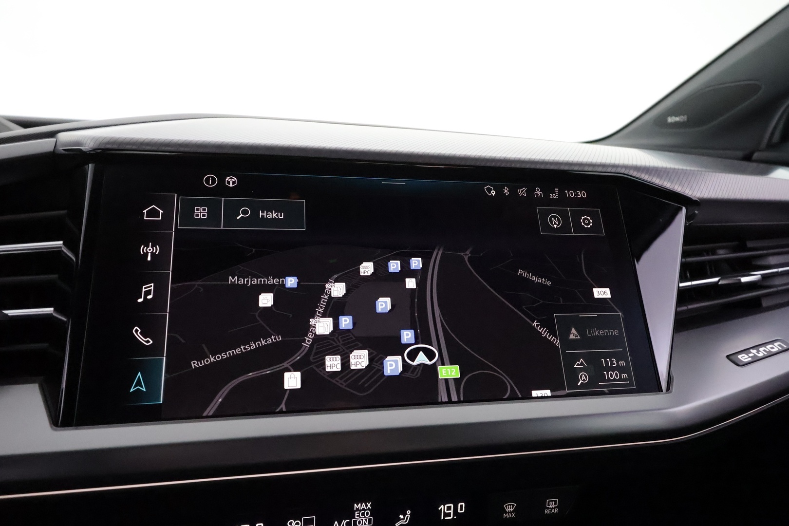 AUDI Q4 e-tron 2023