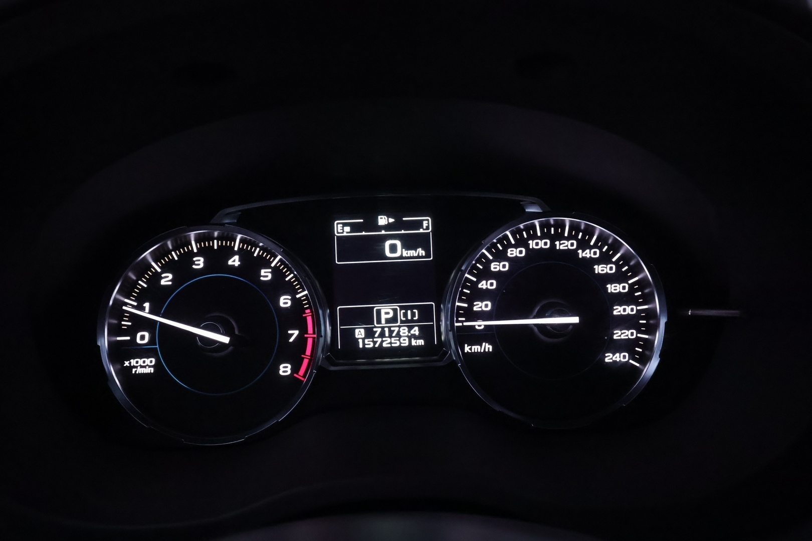 SUBARU Forester 2016