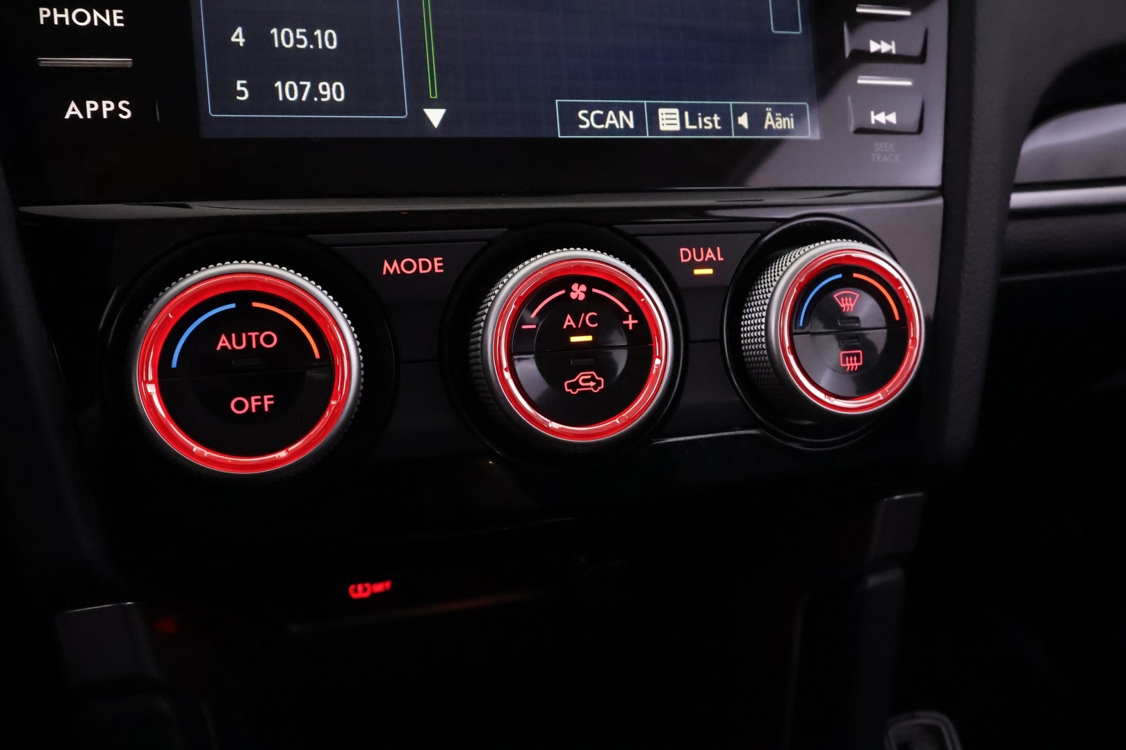 SUBARU Forester 2016