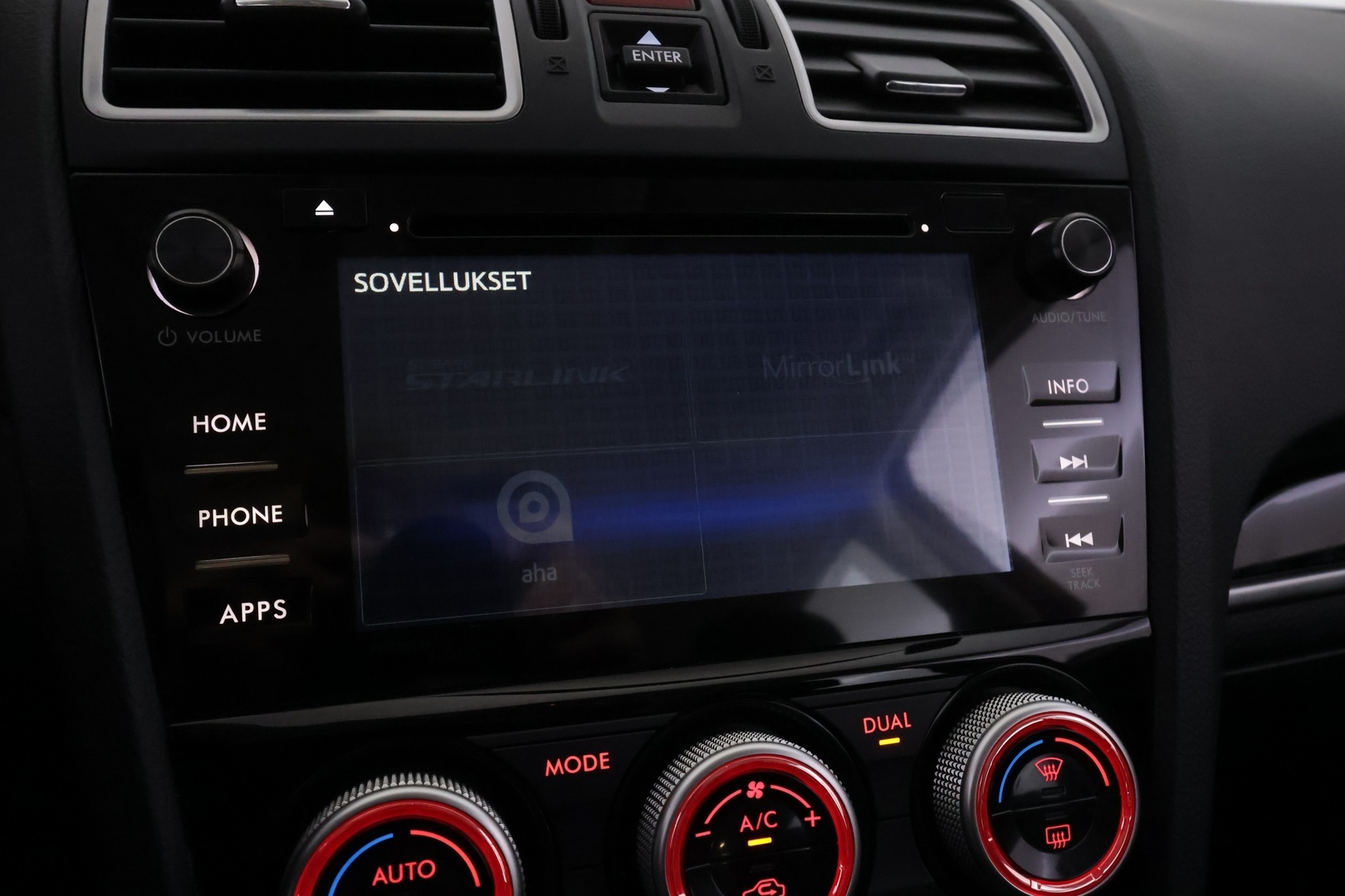 SUBARU Forester 2016